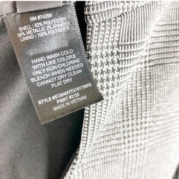 NEW EnFocus Studio metallic silver zippered dress - Picture 7 of 8